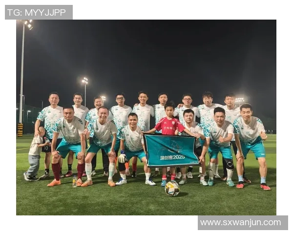 球星个性化球衣设计与足球赛场风采完美融合的视觉盛宴 球星个性化球衣设计与足球赛场风采完美融合的视觉盛宴